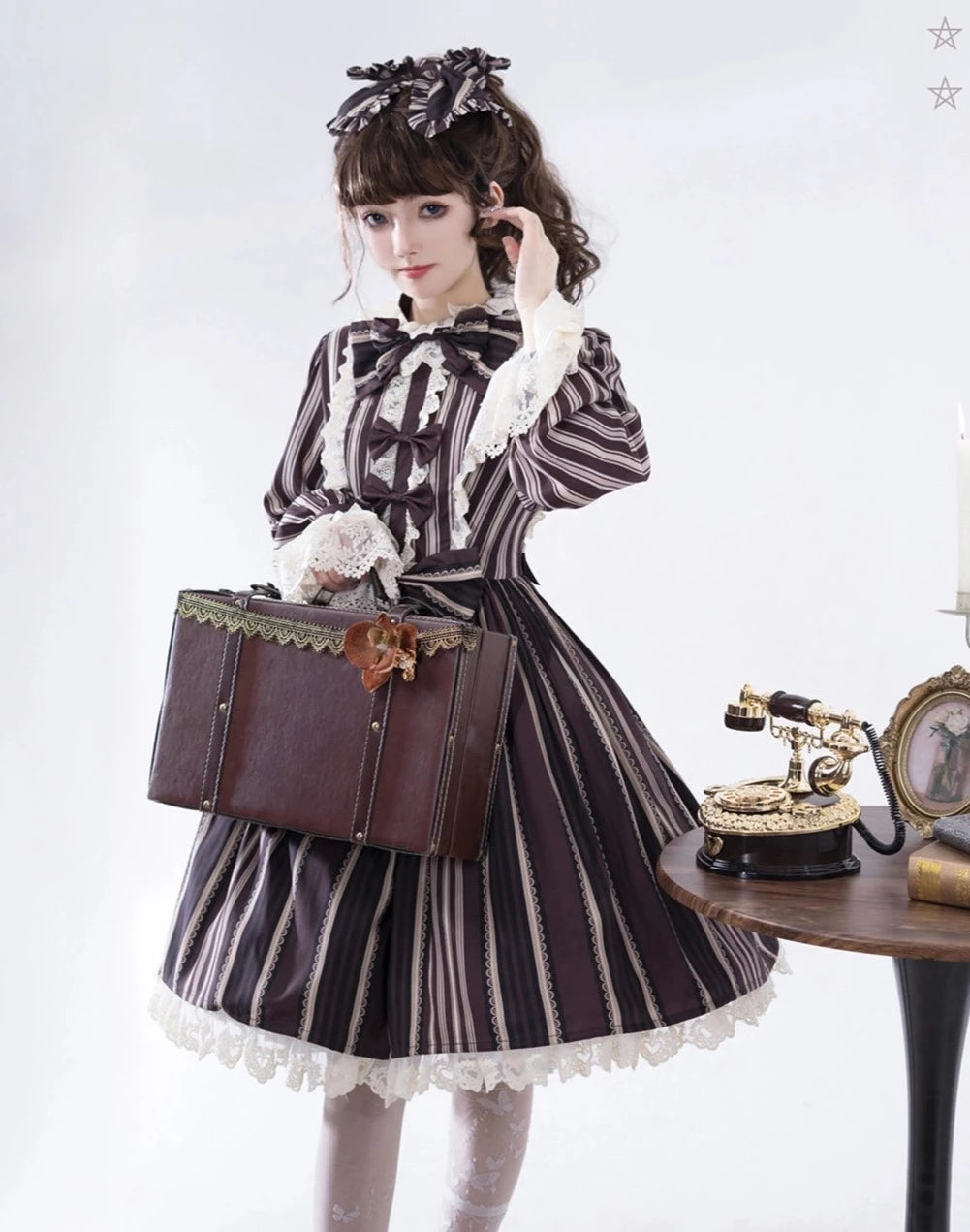 Stripes Story ブラウンワンピース リボンのヘアアクセ付