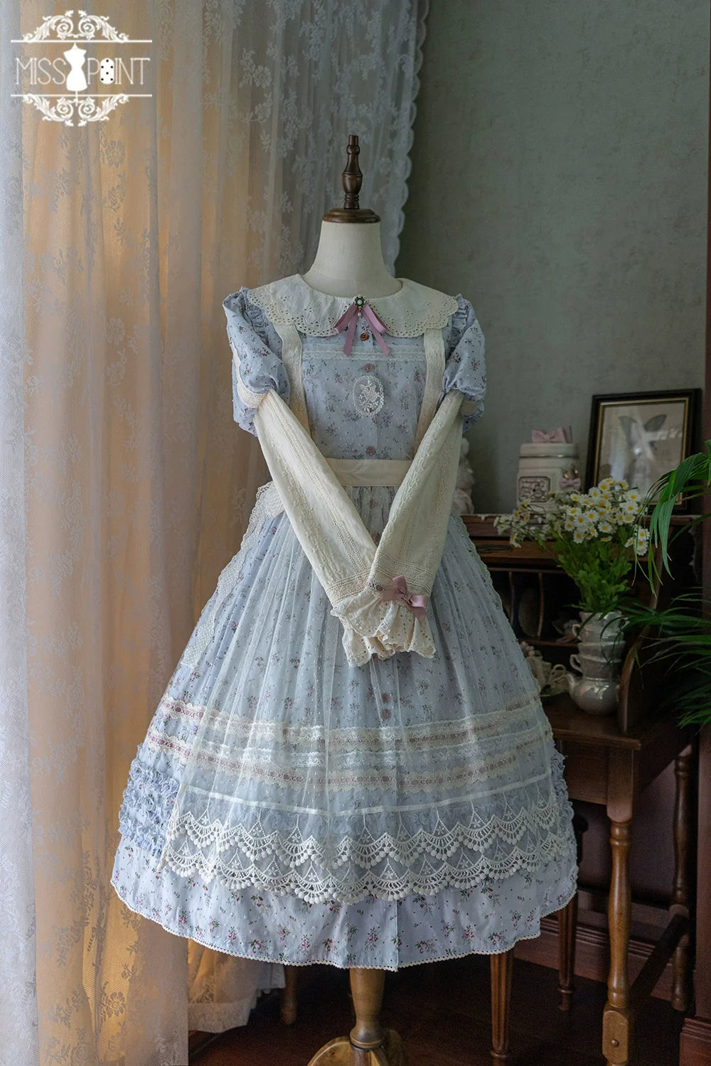 [Pre-order] Pink Flower Polka Dot Sheer Apron