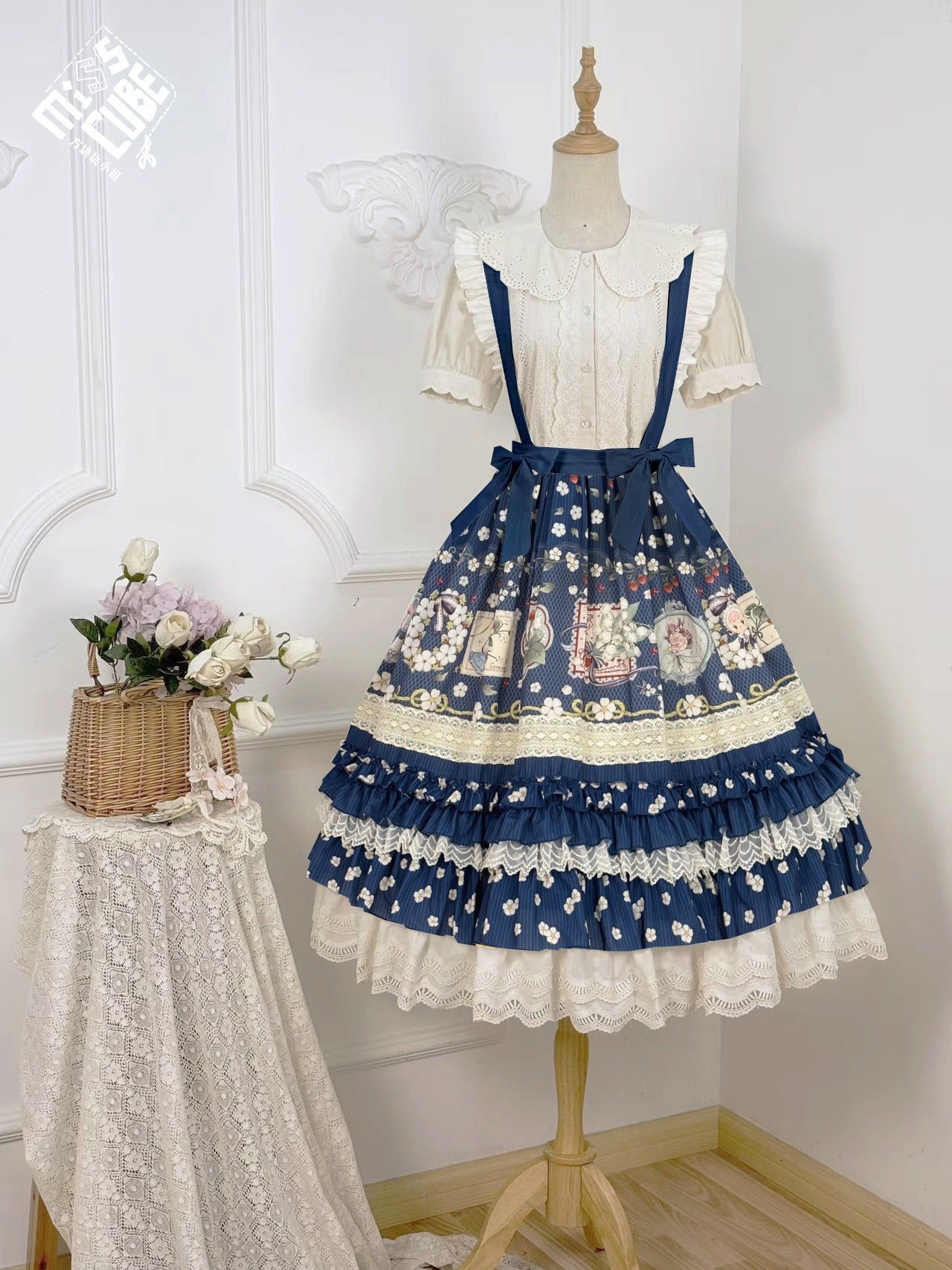 [Pre-orders available until 2/19] Sweetie Sheep Skirt with shoulder straps - Print type