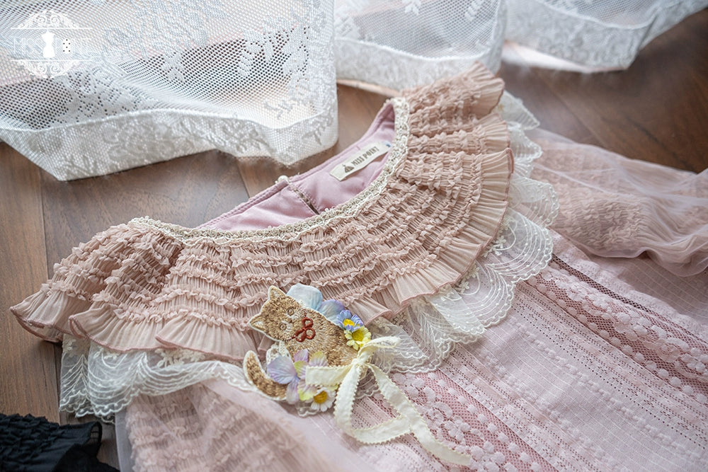 [Pre-orders available until 2/19] Cat Rose Tea Party Ruffled Long Sleeve Blouse