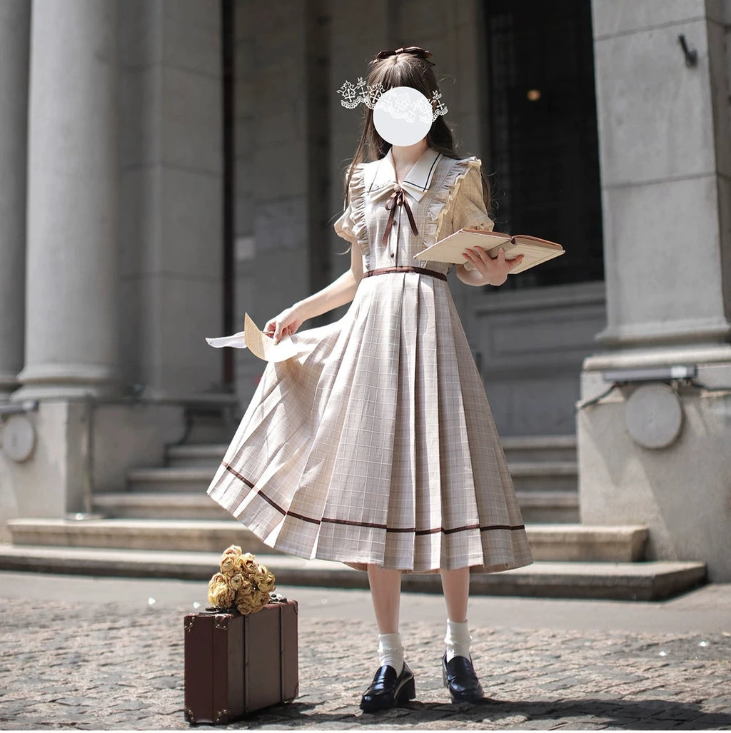Betty フレンチレトロベージュチェック半袖ワンピース