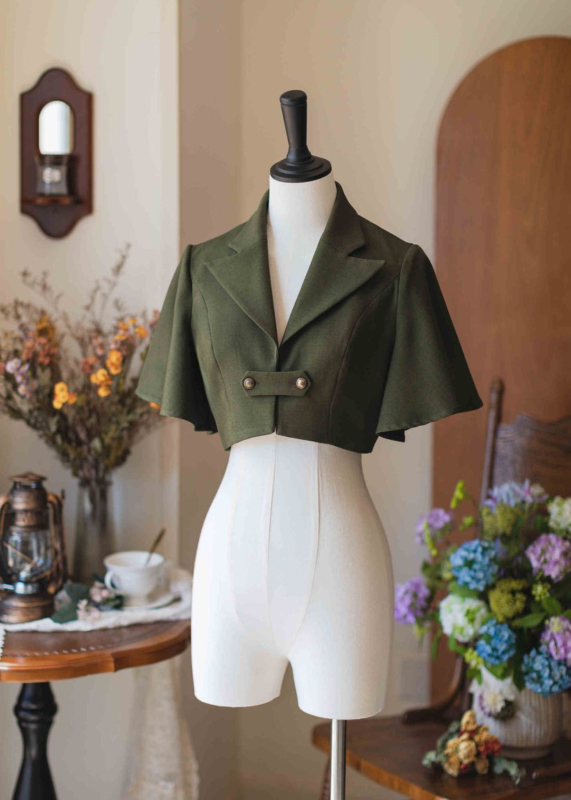 [Pre-order] Forest Carol Short Jacket