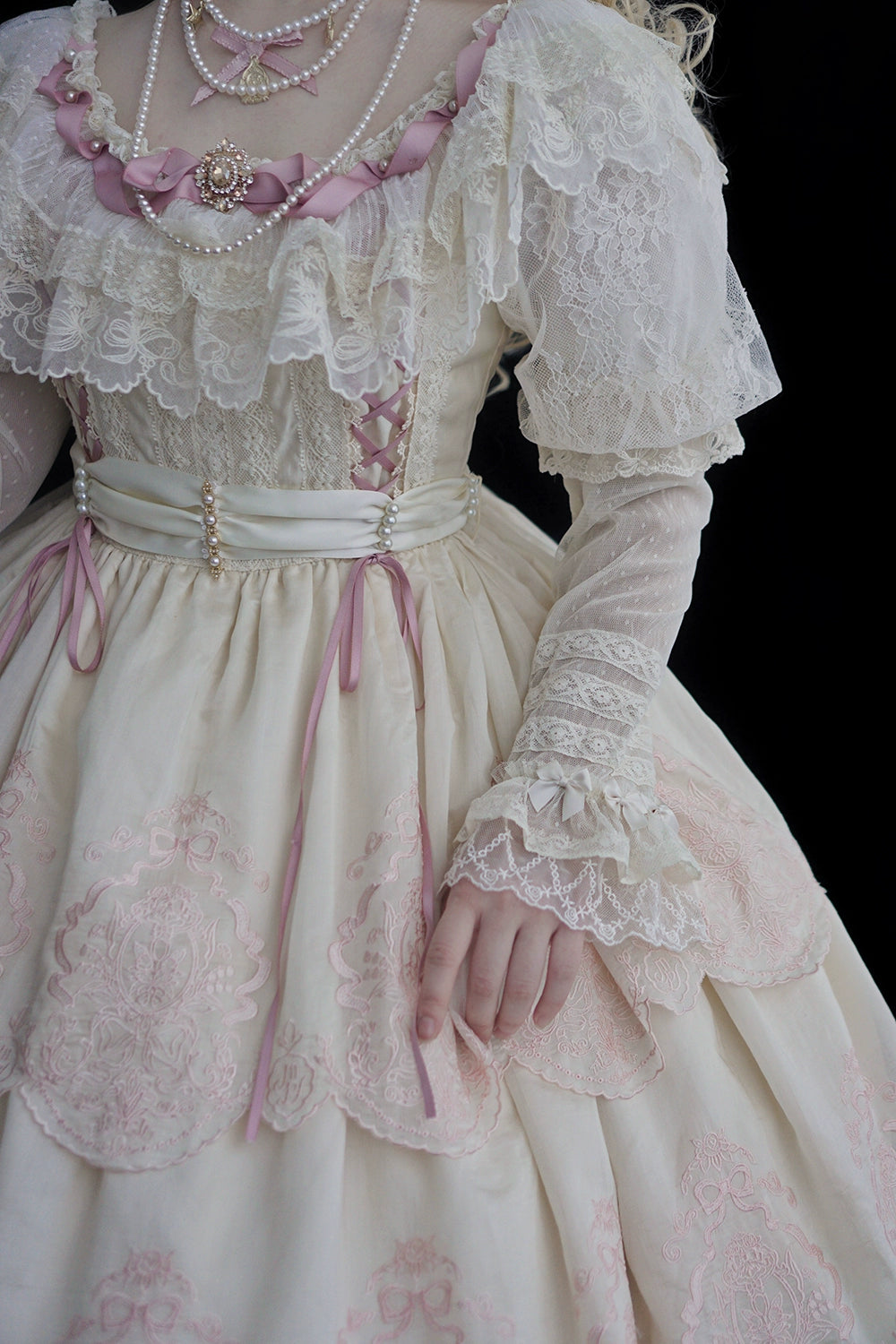 【受注予約9/25まで】Noble Garden 付け袖付き刺繍ワンピース