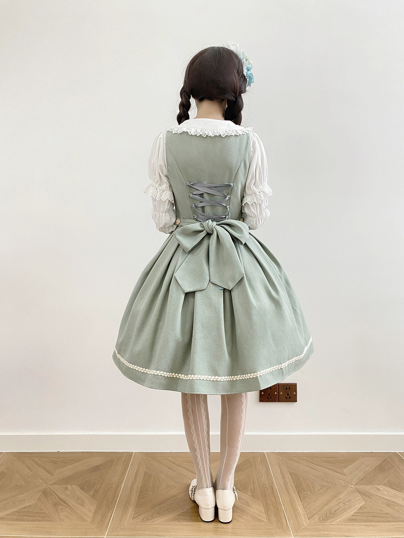 [Resale/Pre-orders available until 10/28] Bright Moon Corset Jumper Skirt, Plain Type [Light Green]