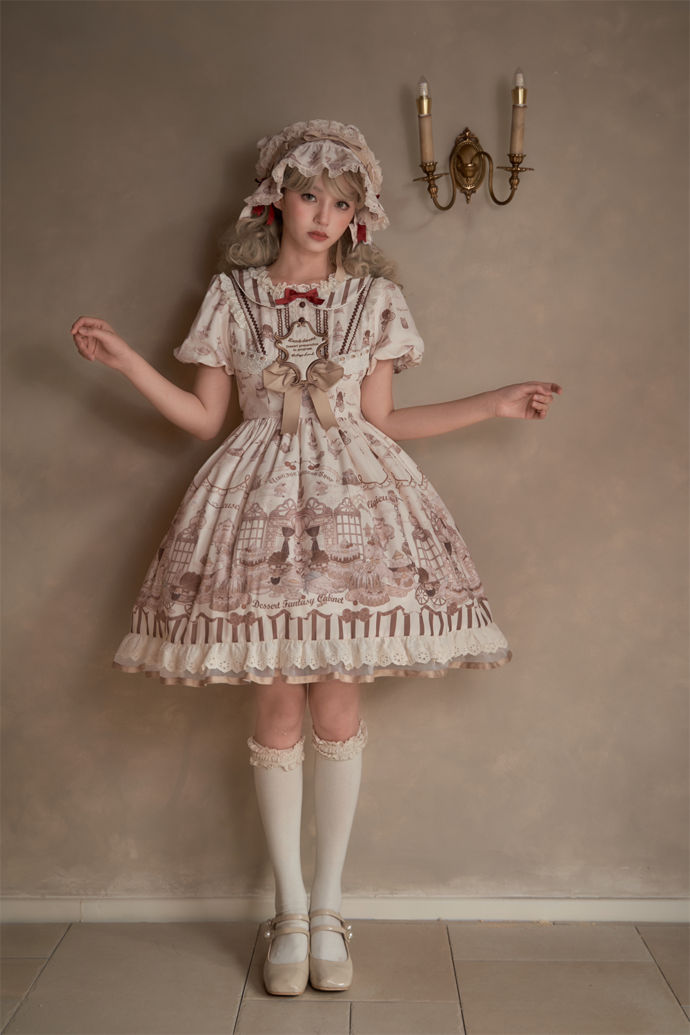 [Pre-orders available until 10/28] Antique Dessert Room Short Sleeve Dress