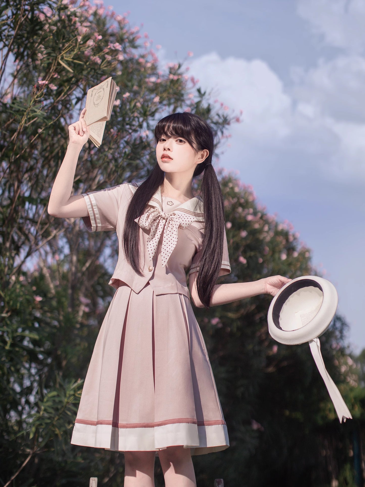 初桜 リボンタイ付きセーラーカラートップス