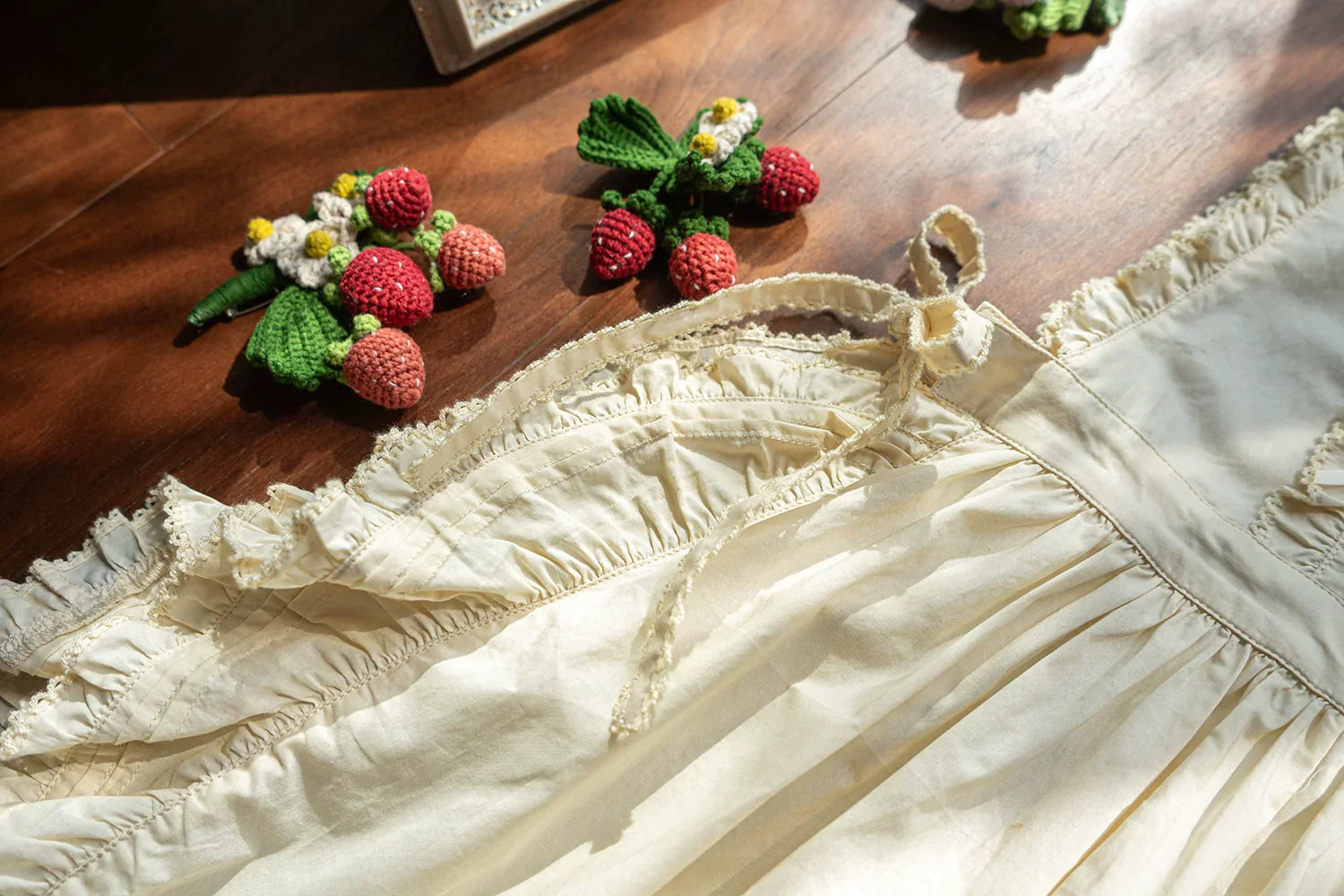 Picnic Basket Apron