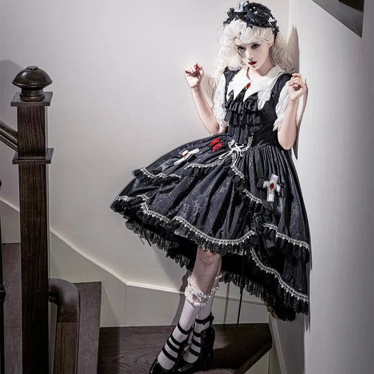 [Pre-orders available until 10/8] Rose of the Night Gothic Lolita Jumper Skirt