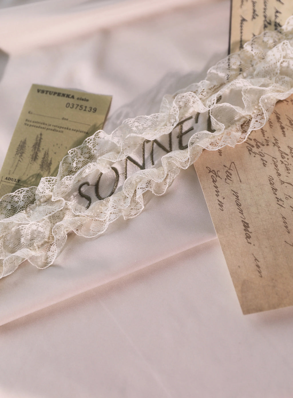 [Only available when purchased together] Fourteen-line poems Head dresses, hats, cloth belts, corsages and other accessories