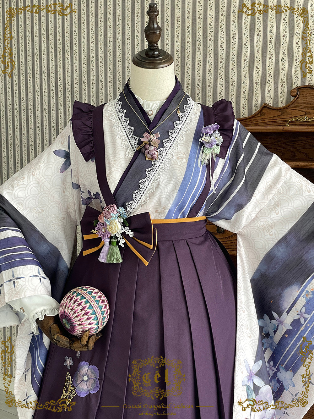 手毬刺繍の袴風サスペンダースカート