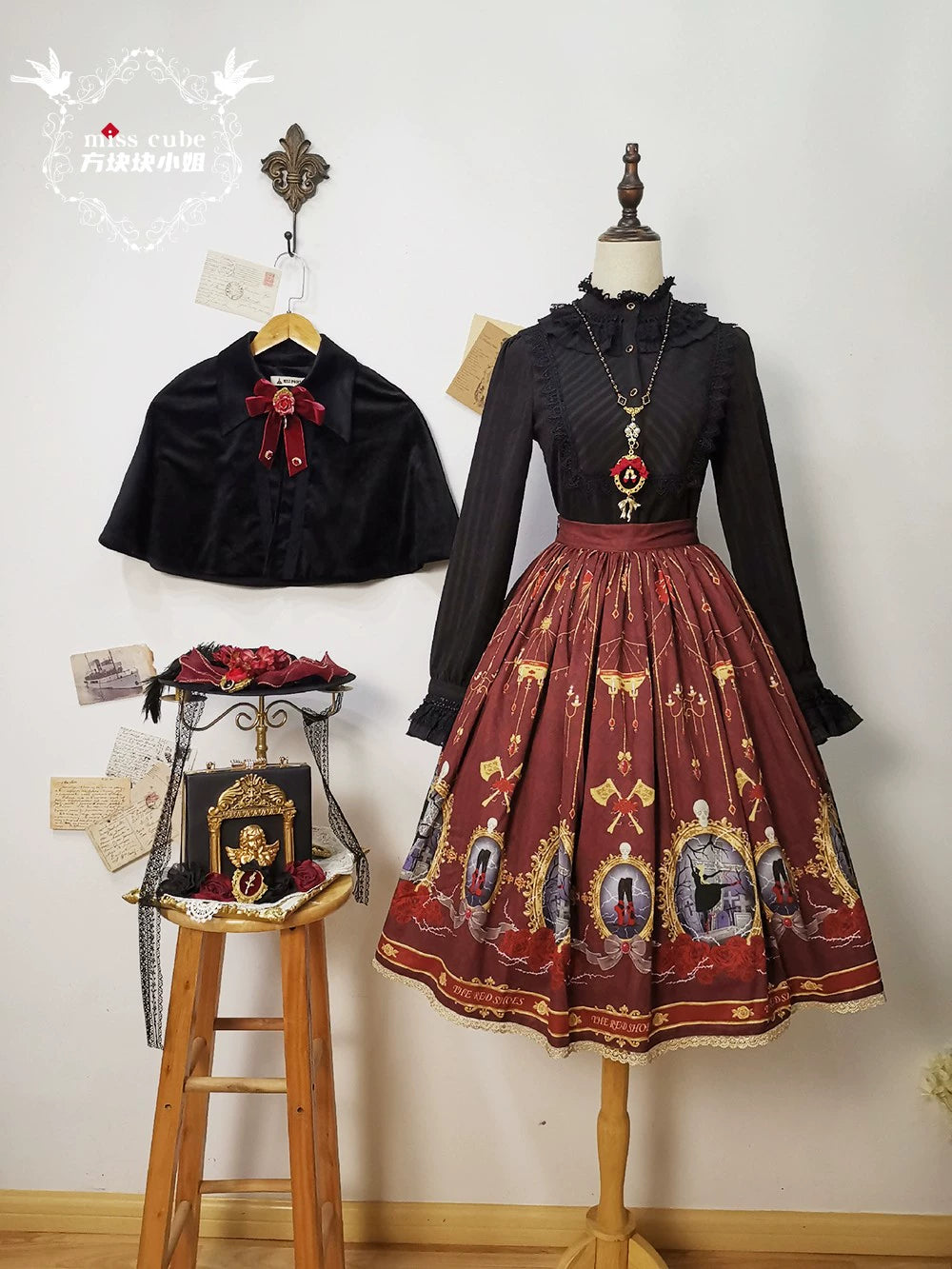 The Red Shoes Gothic Lolita Black Blouse