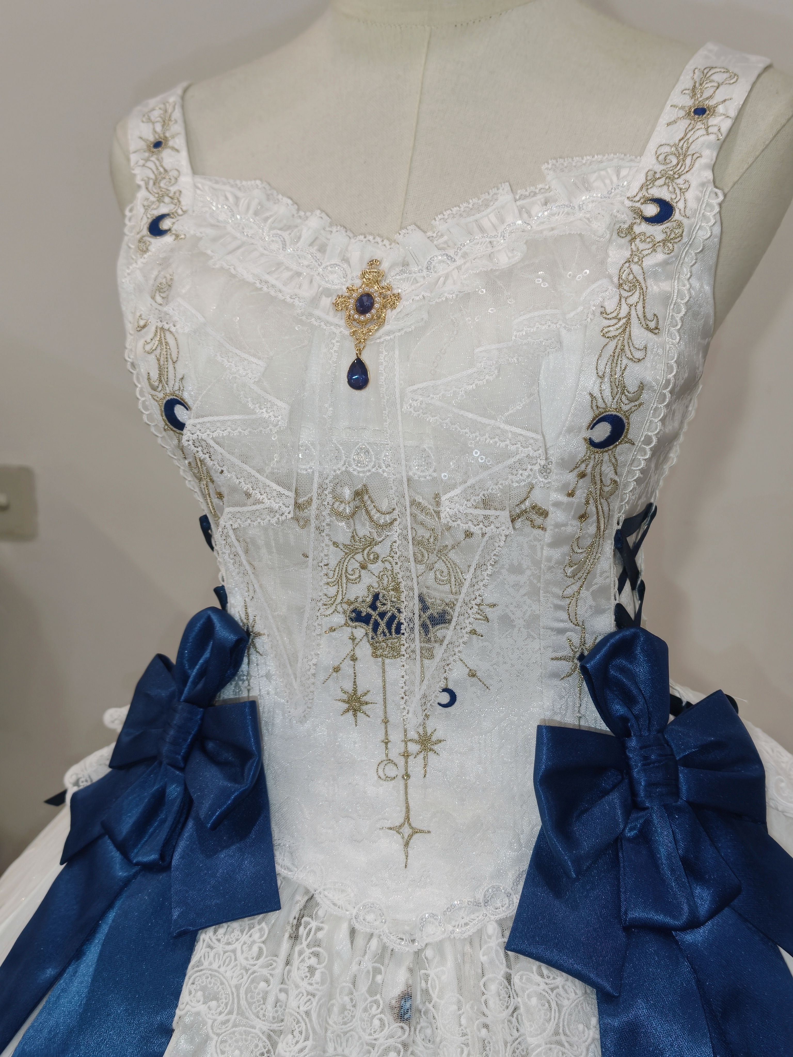 【受注予約8/27まで】Treasures of the Louvre ジャンパースカート
