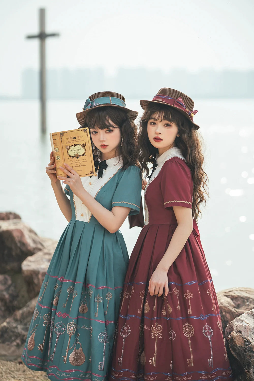 [Pre-order] Secret Key Antique Short Sleeve Dress