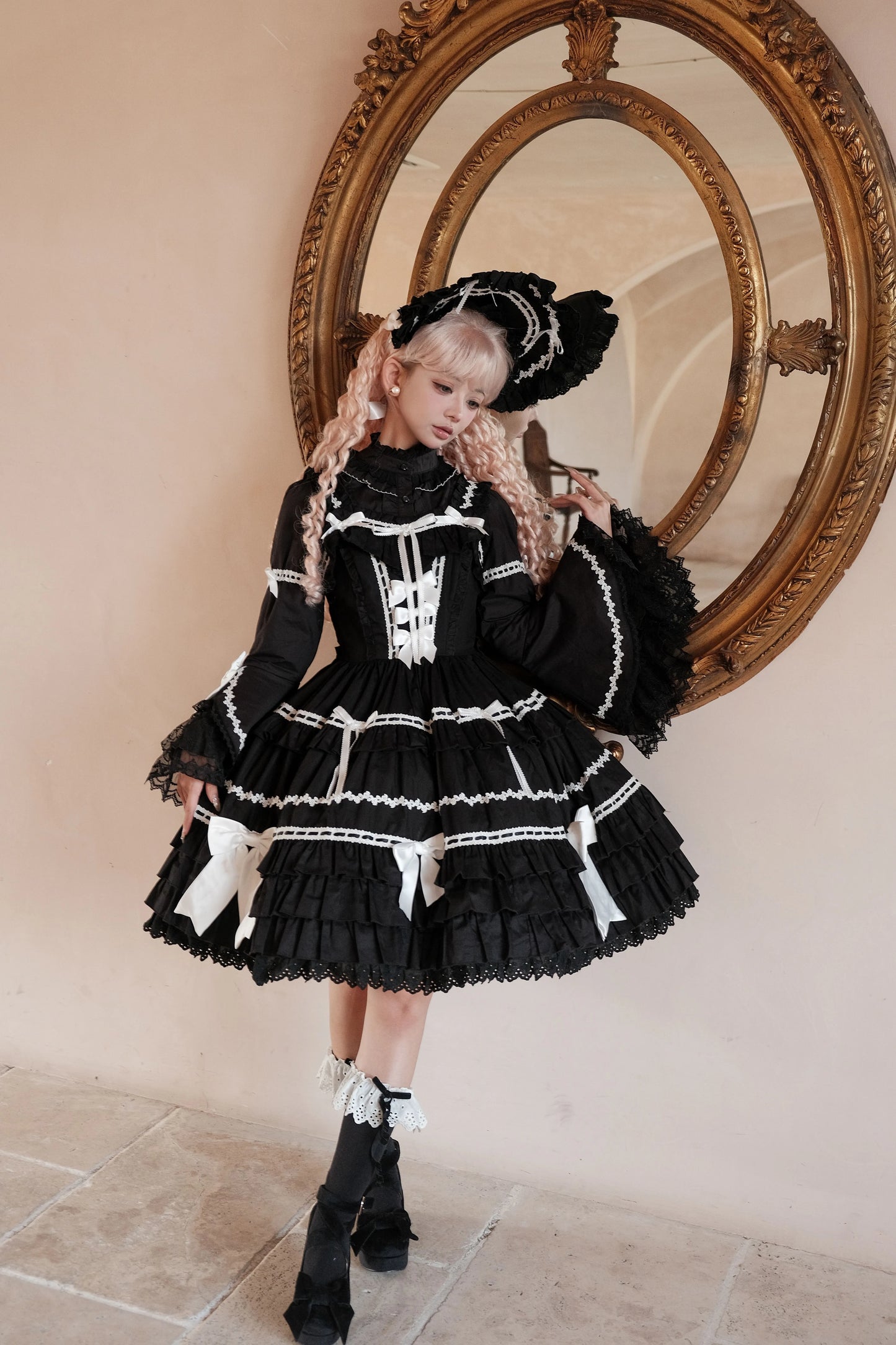 [Pre-orders available until 8/15] Labyrinth Doll jumper skirt and princess sleeve blouse 2-piece set