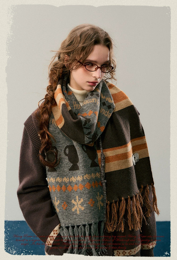 [Pre-order] Hogwarts School of Witchcraft and Wizardry reversible scarf