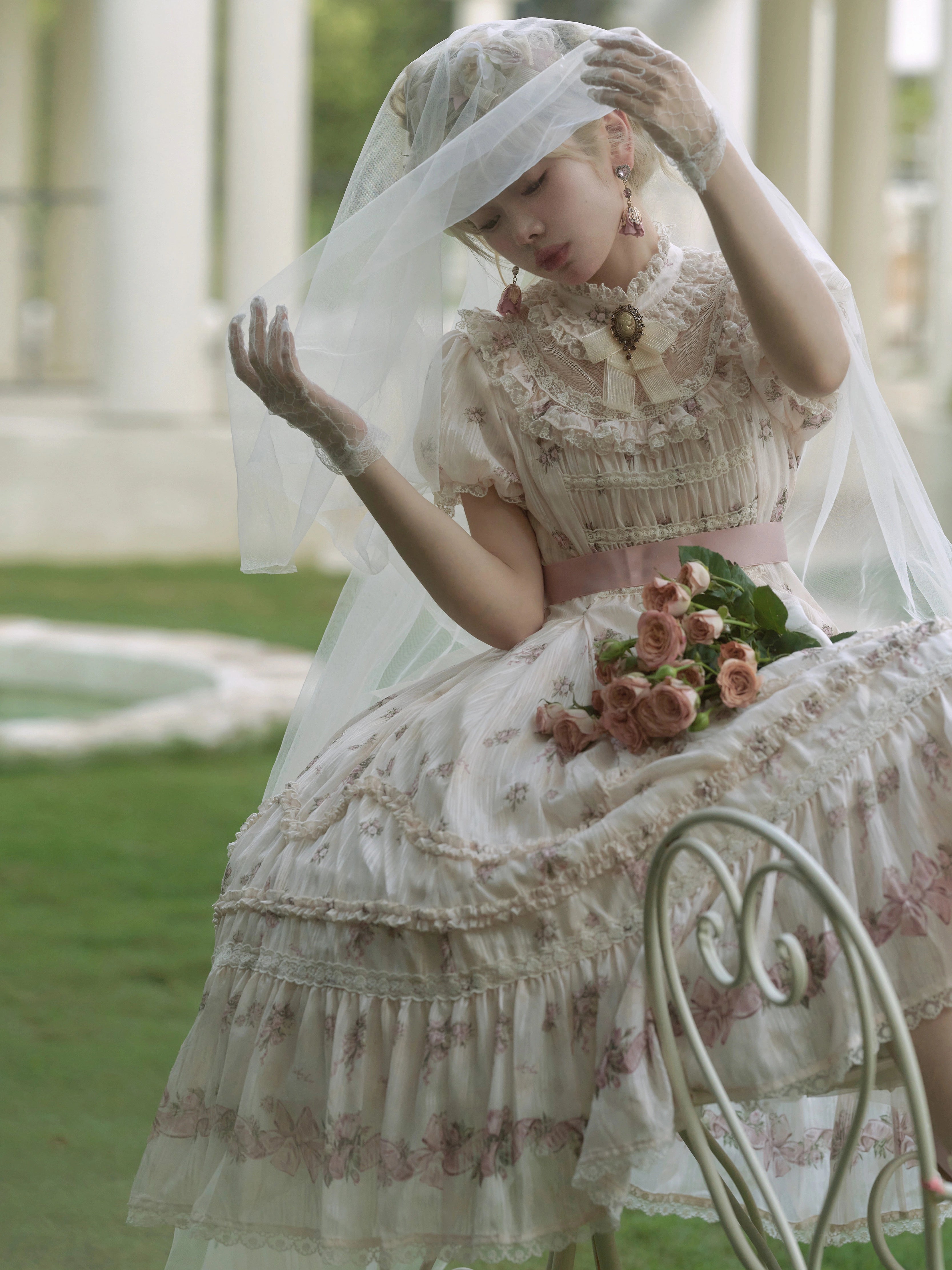 [Only available with simultaneous purchase] Roses Bouquet Hats, headbands and other accessories