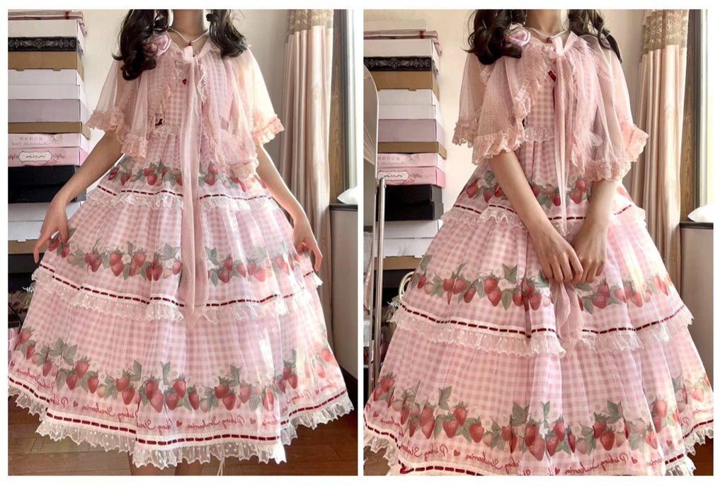 [Pre-orders accepted until 3/5] Have a Picnic, May Strawberry Gingham Check Jumper Skirt