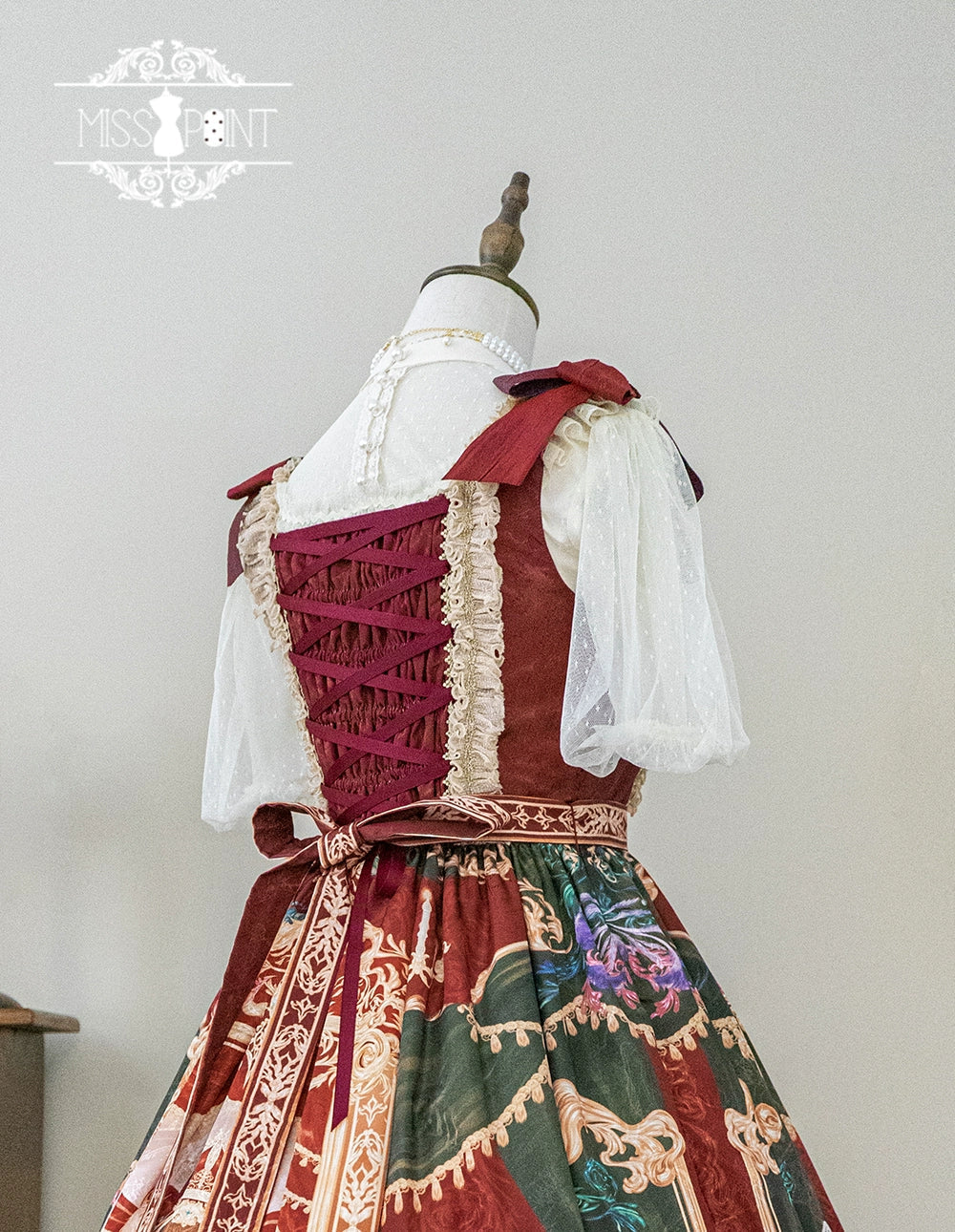[Pre-order] Wanhua Mirror Western Aristocrat Style Jumper Skirt