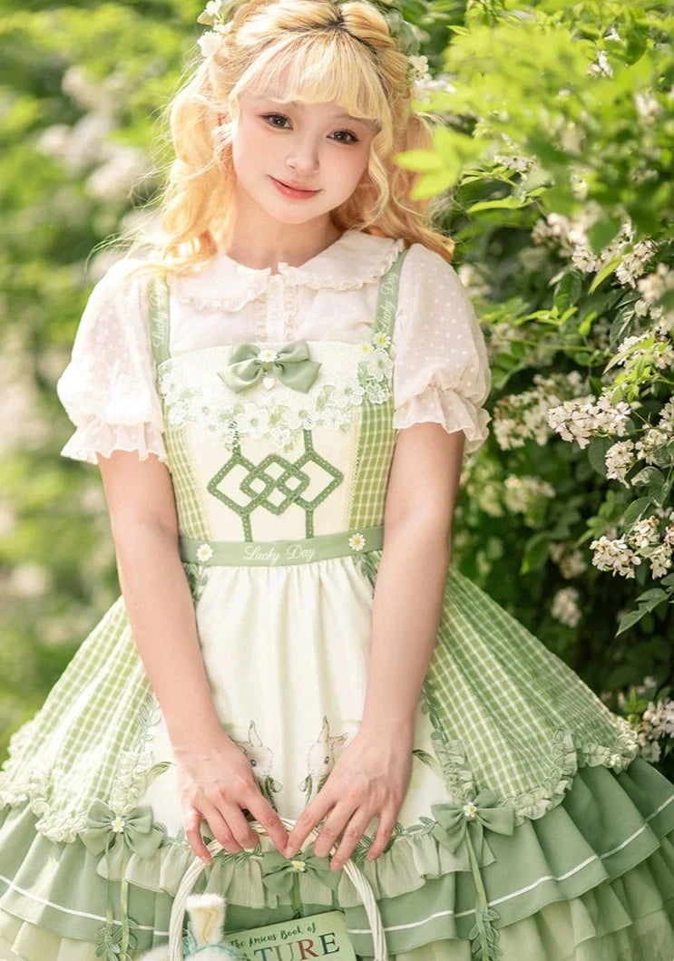 Lucky Day dot pattern round collar blouse