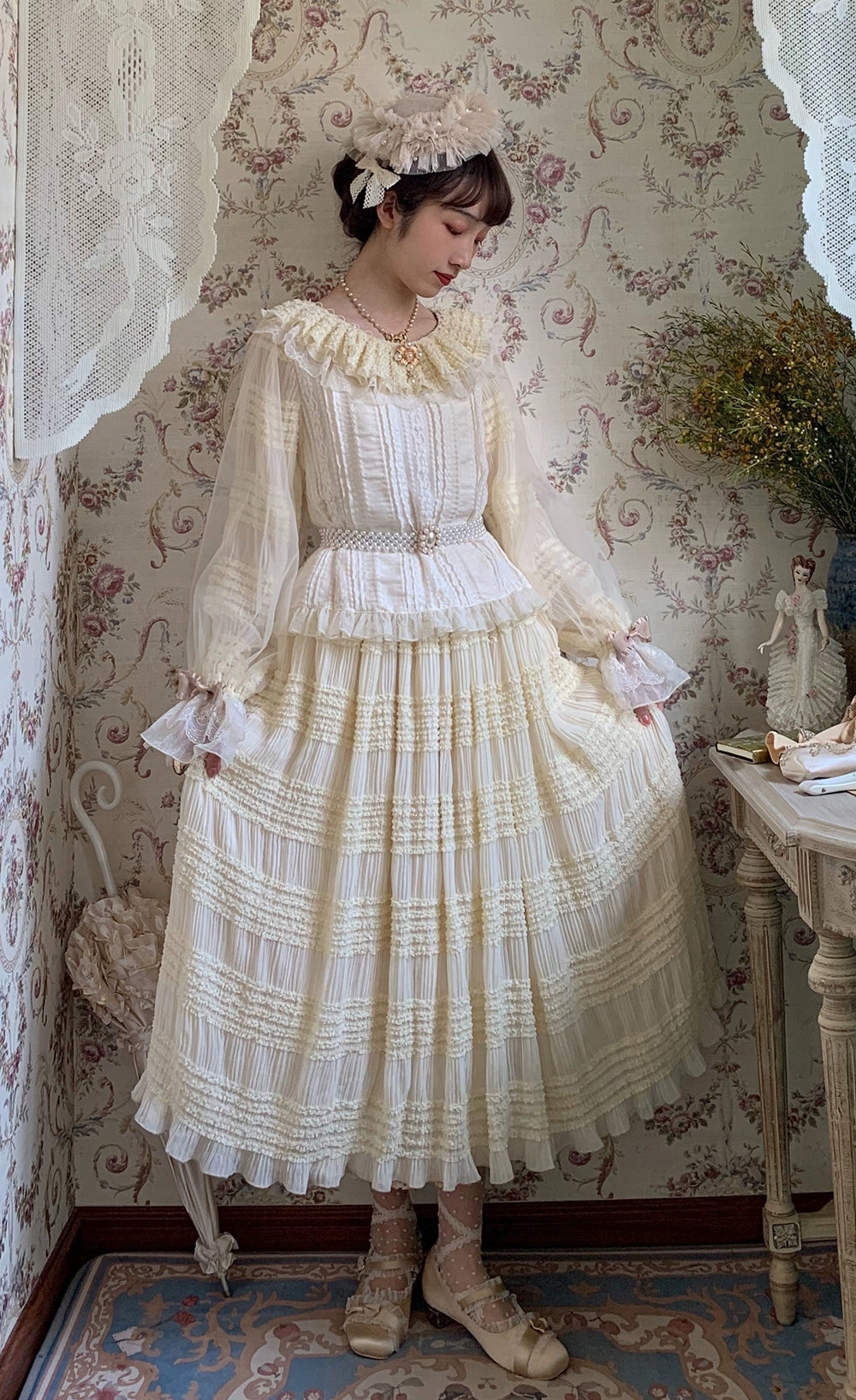 [Pre-orders available until 2/19] Cat Rose Tea Party Ruffled Long Sleeve Blouse