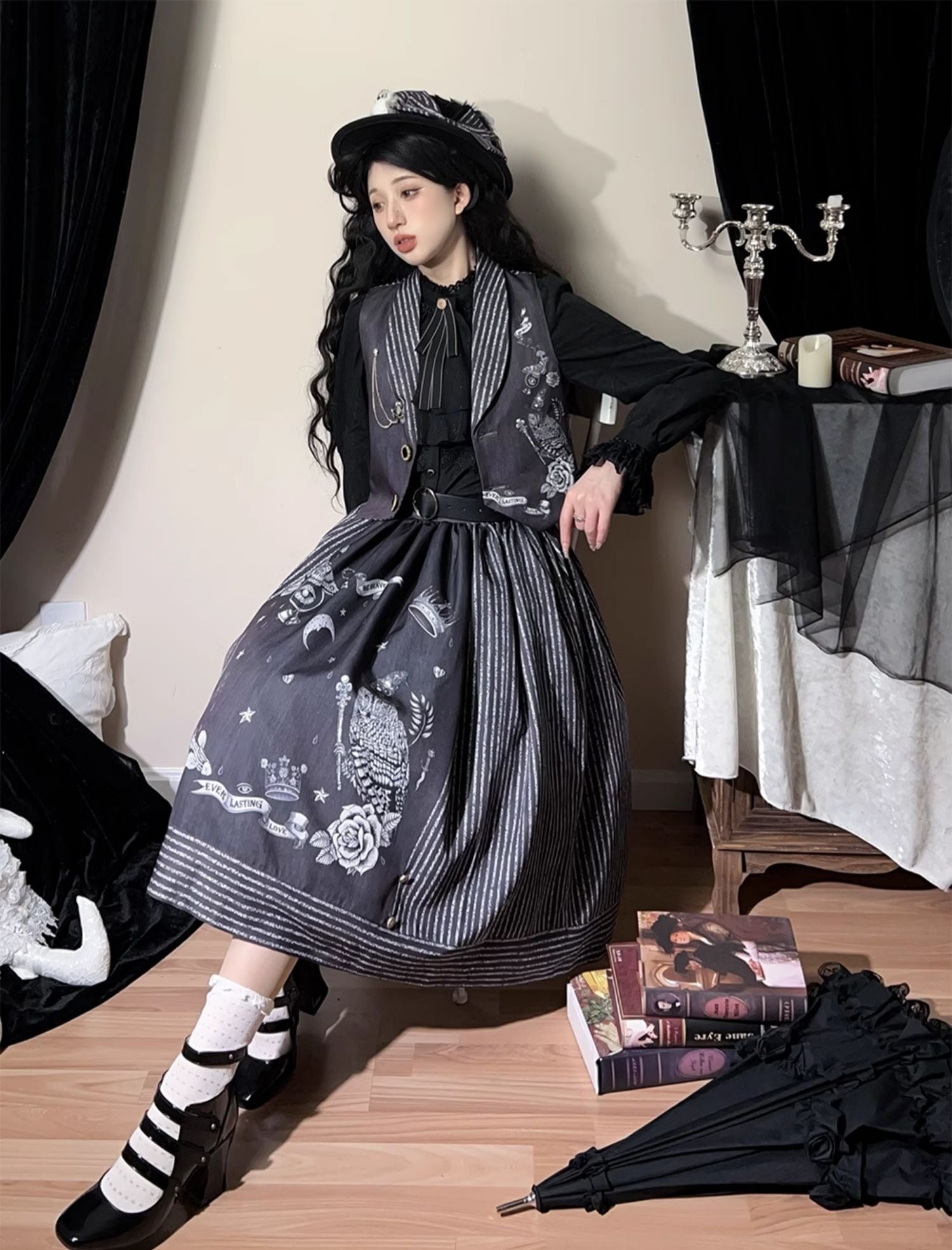 [Pre-orders available until 11/4] Magician Classical Skirt