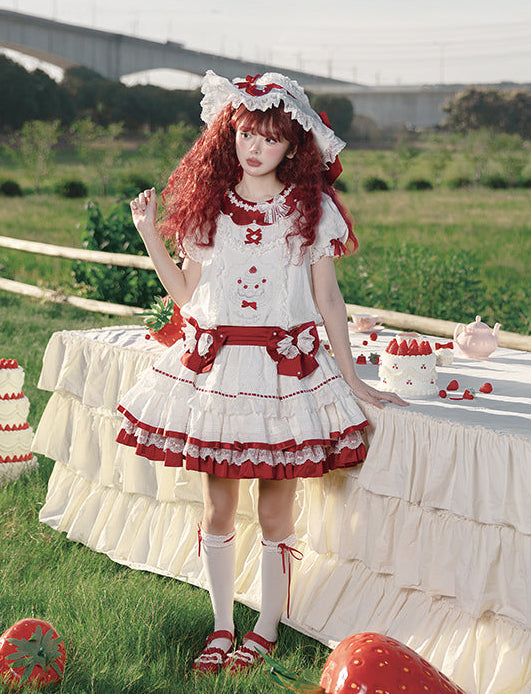 【受注予約11/18まで】Strawberry Cake Guide ローウエストワンピース