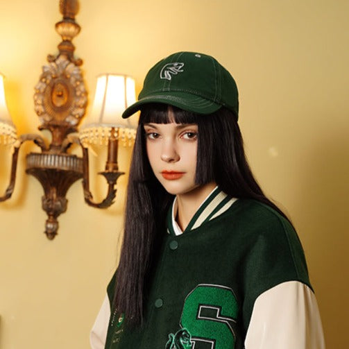 Hogwarts School of Witchcraft and Wizardry cap [dormitory color]