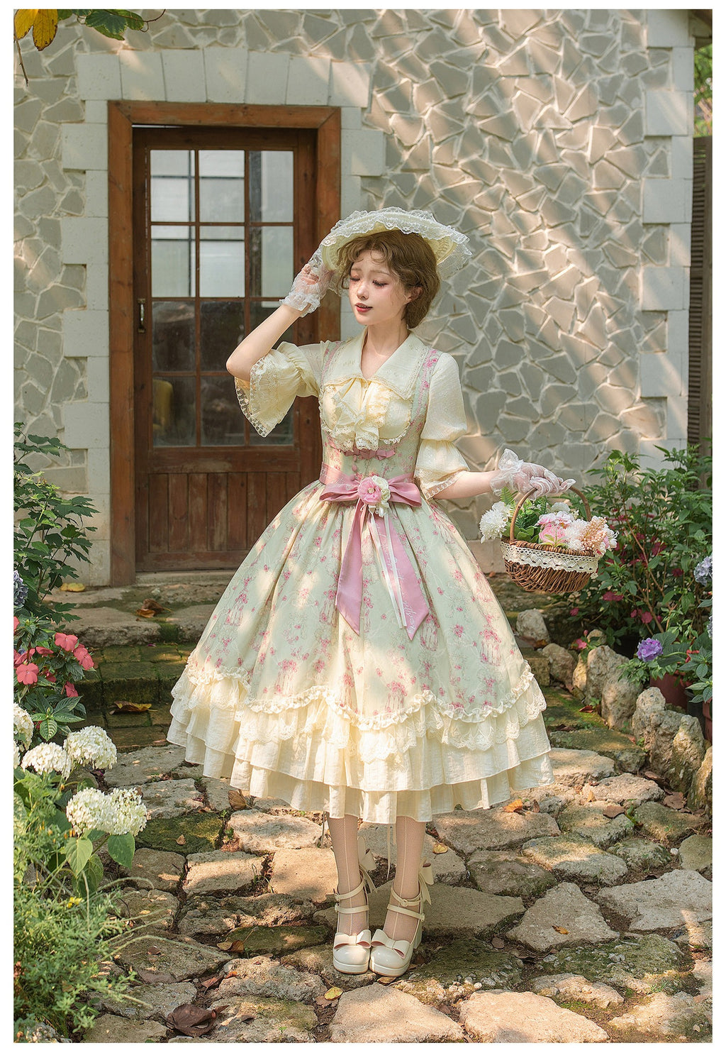 【予約販売】風薫る薔薇園 プリントジャンパースカート