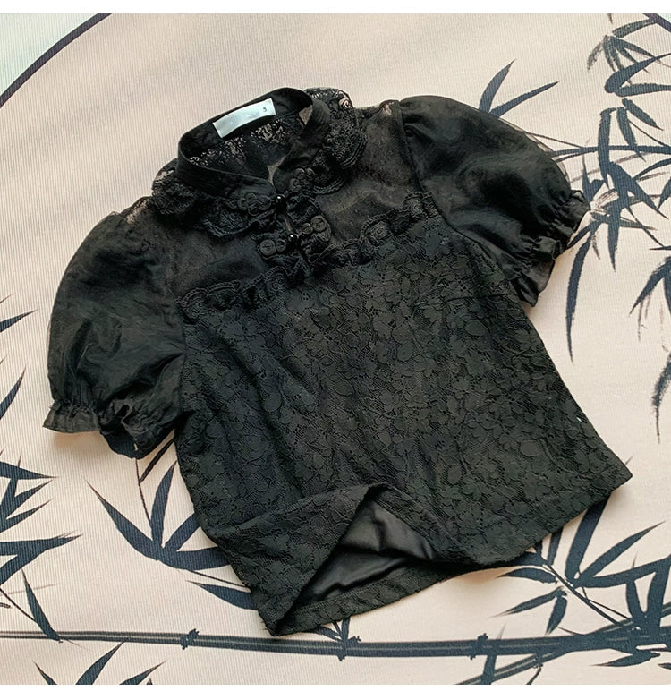 Lace floral blouse with detachable sleeves