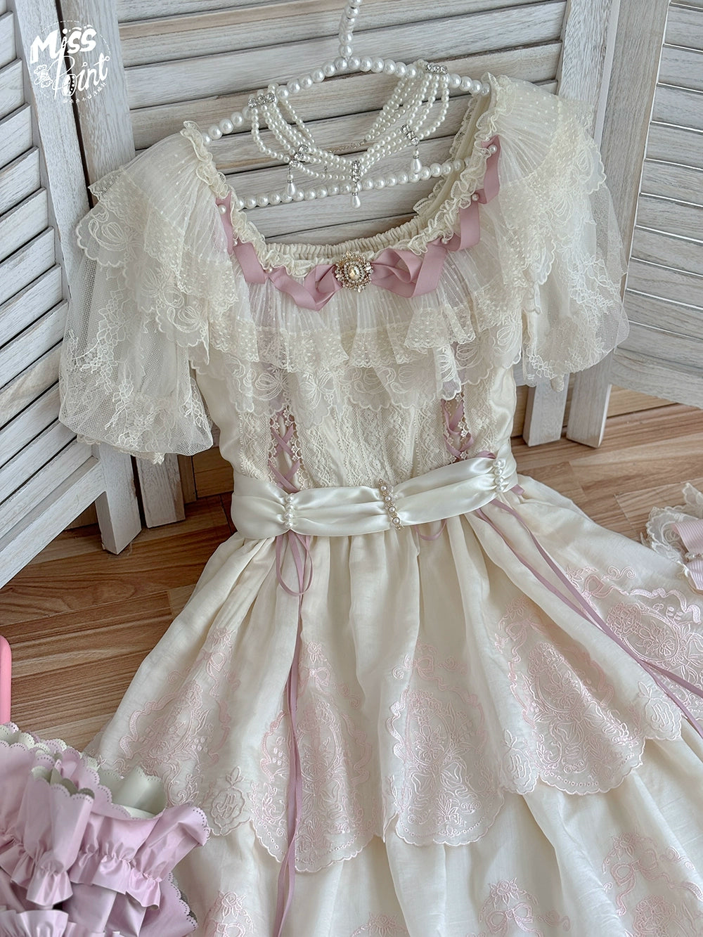 【受注予約9/25まで】Noble Garden 付け袖付き刺繍ワンピース