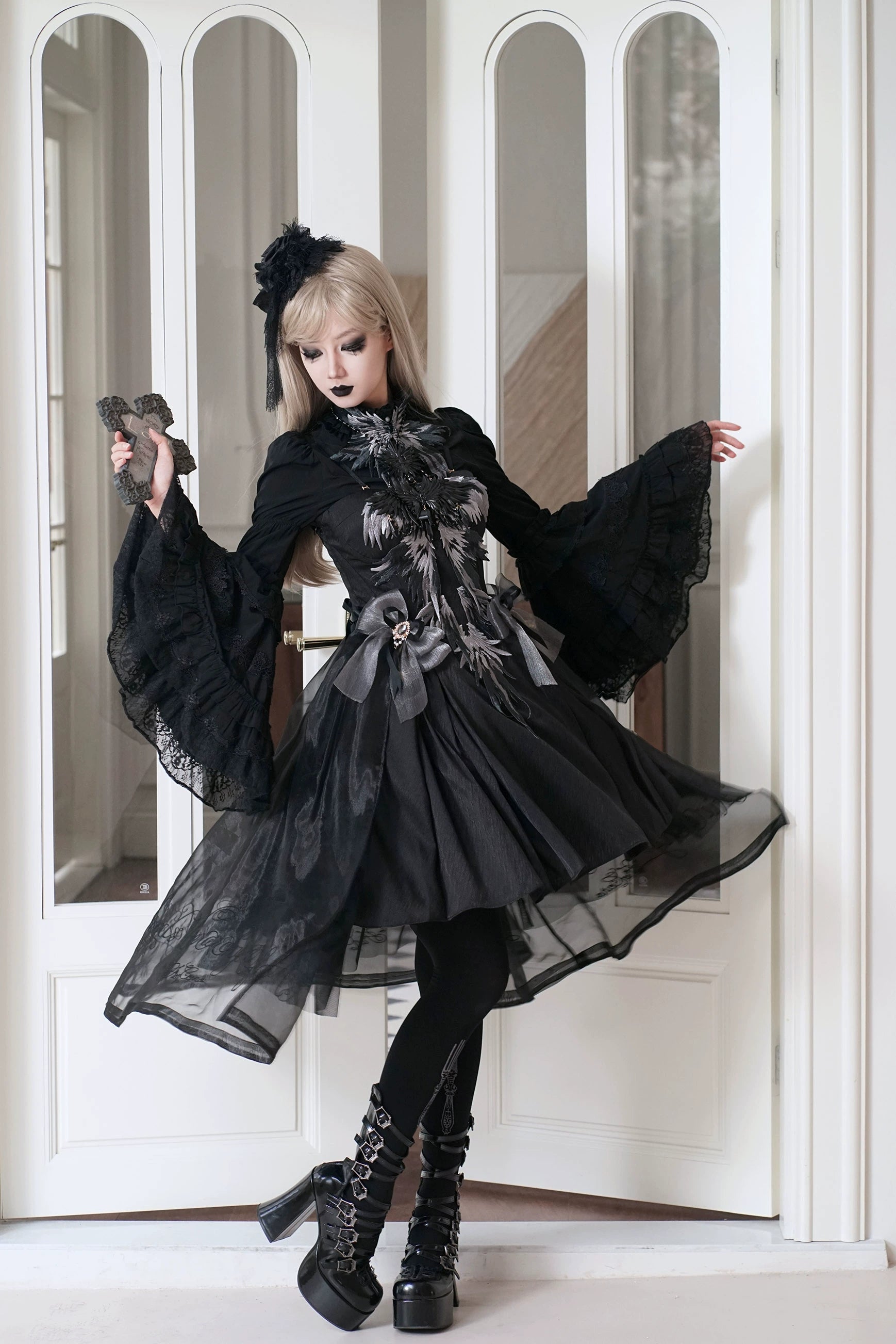 [Pre-orders available until 2/18] Scale Theory Short Jumper Skirt