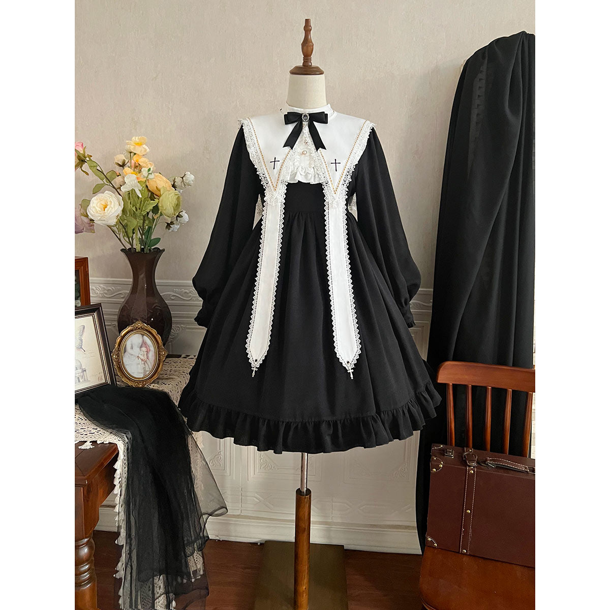 Cross Contract Sister style long sleeve dress with attached collar