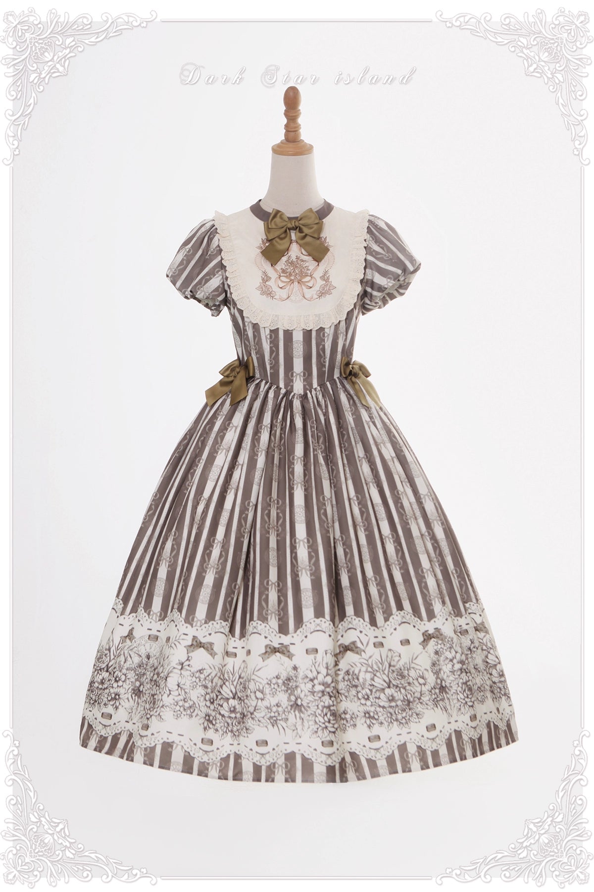 [Sale period ended] Blooming Flowers and Clocks short sleeve dress