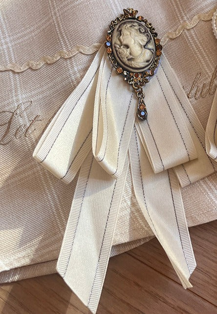 Partial pre-order sale [Only available for simultaneous purchase] Fontainebleau hats, brooches, shawls, belts
