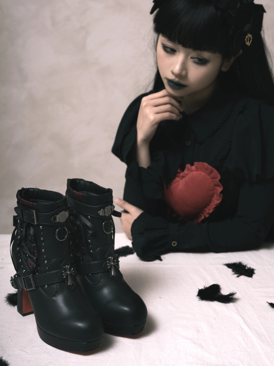 【暗黒の詩】レッドソール×黒紗のゴシックハイヒールブーツ