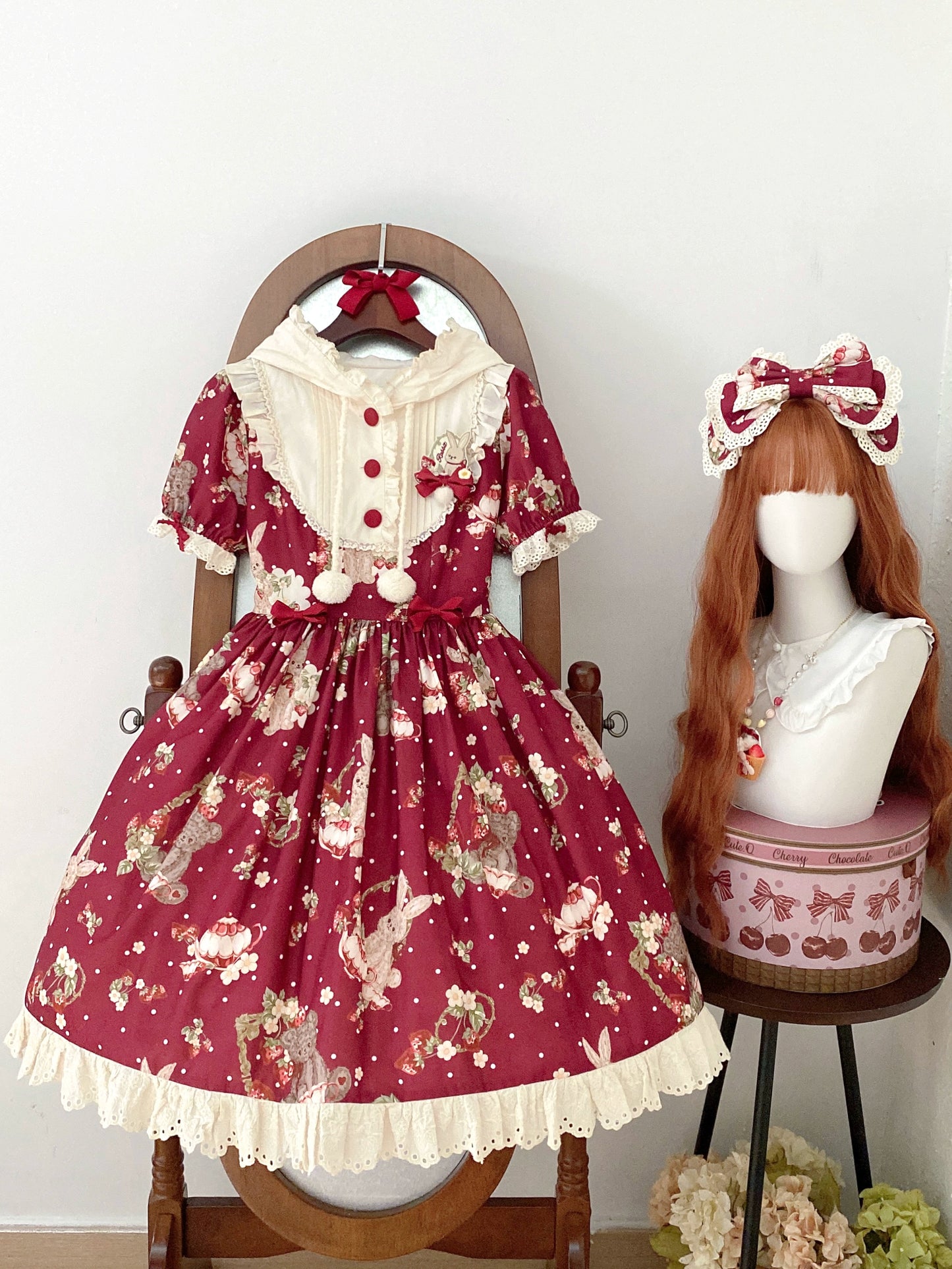 [Pre-orders available until 9/23] Bunny Bear Bunny print hooded short-sleeve dress