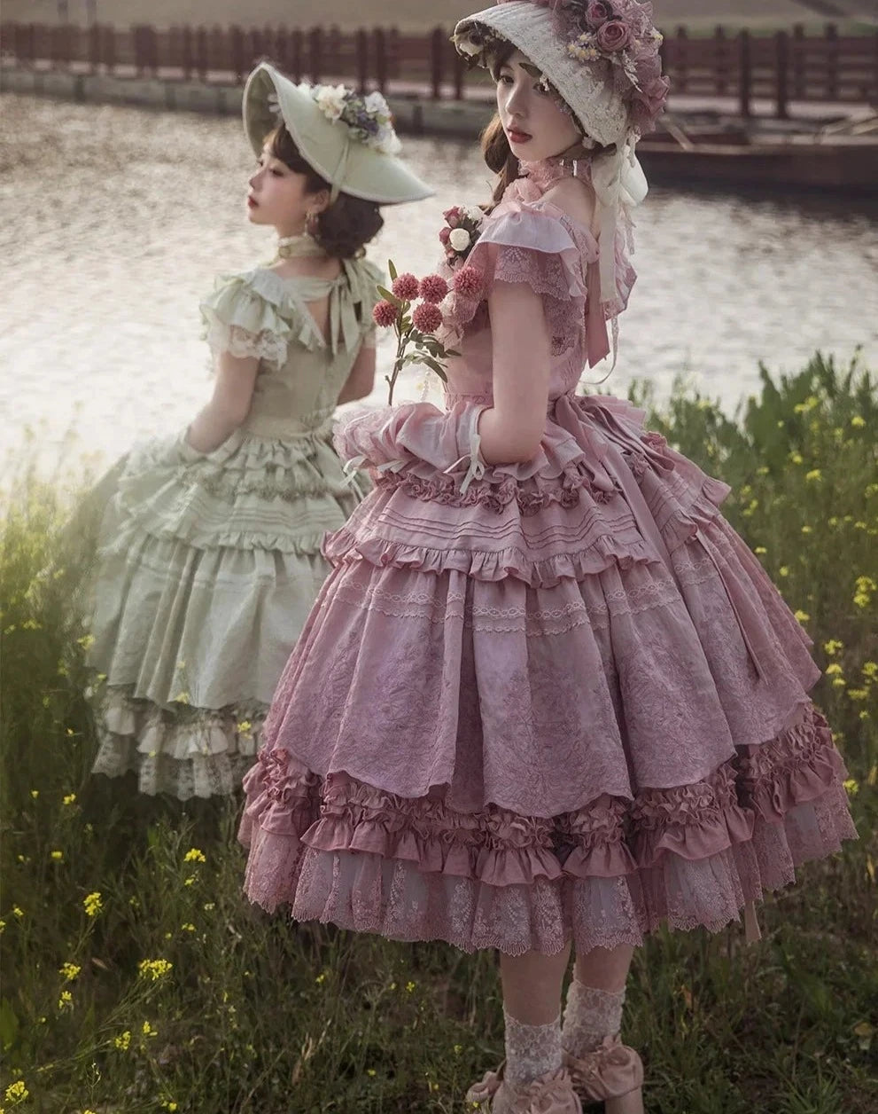Fourteen-line poem: Lace and embroidered skirt