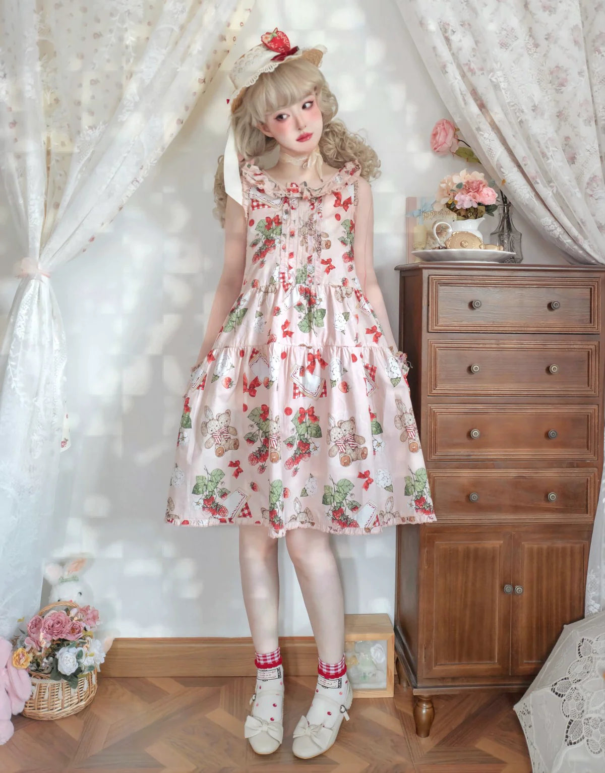 [Sale period ended] Camellia Berry short sleeve dress simple type