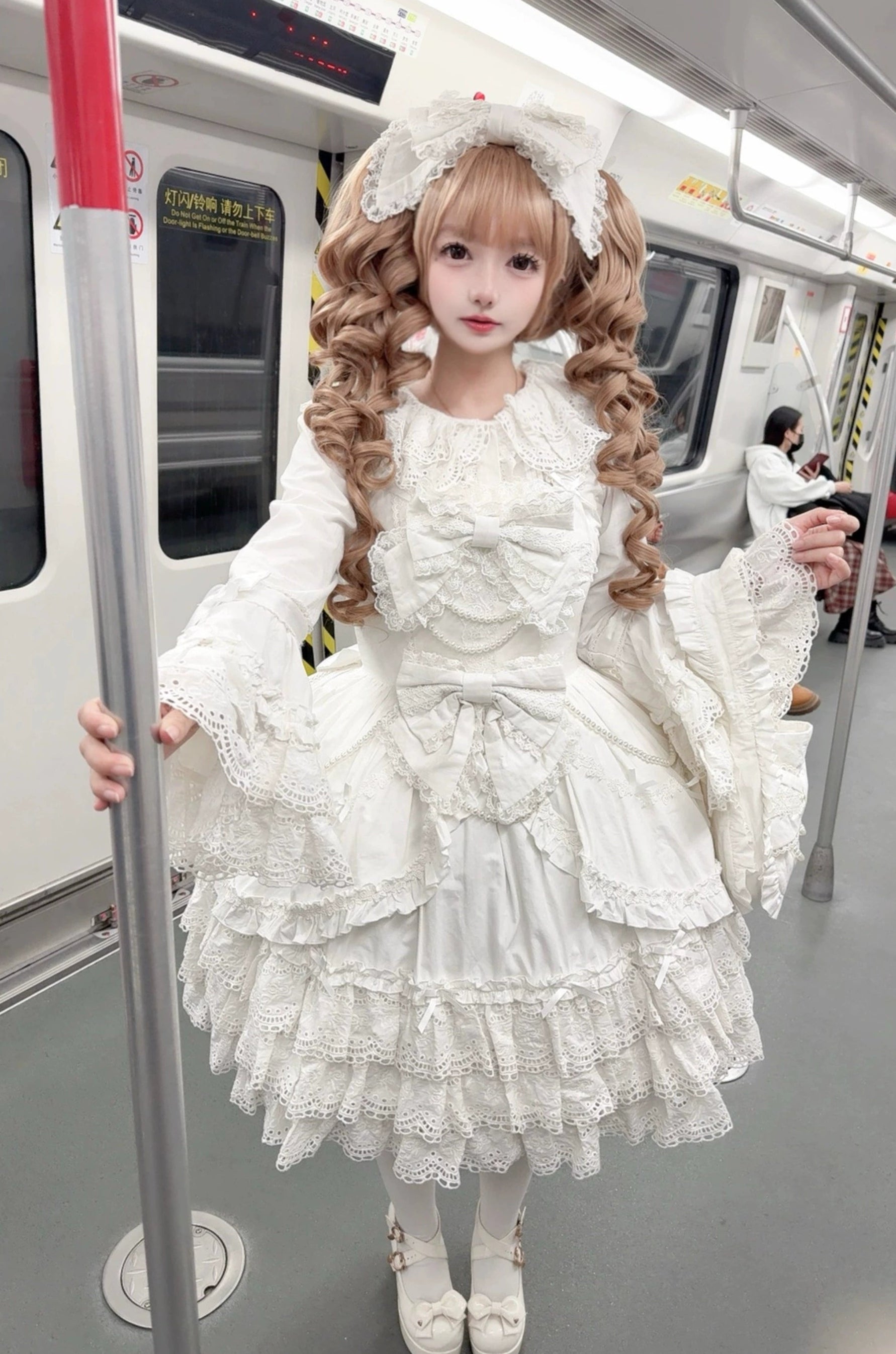 [Pre-orders available until 2/16] Pure Love Heart Language Ribbon and Lace Jumper Skirt