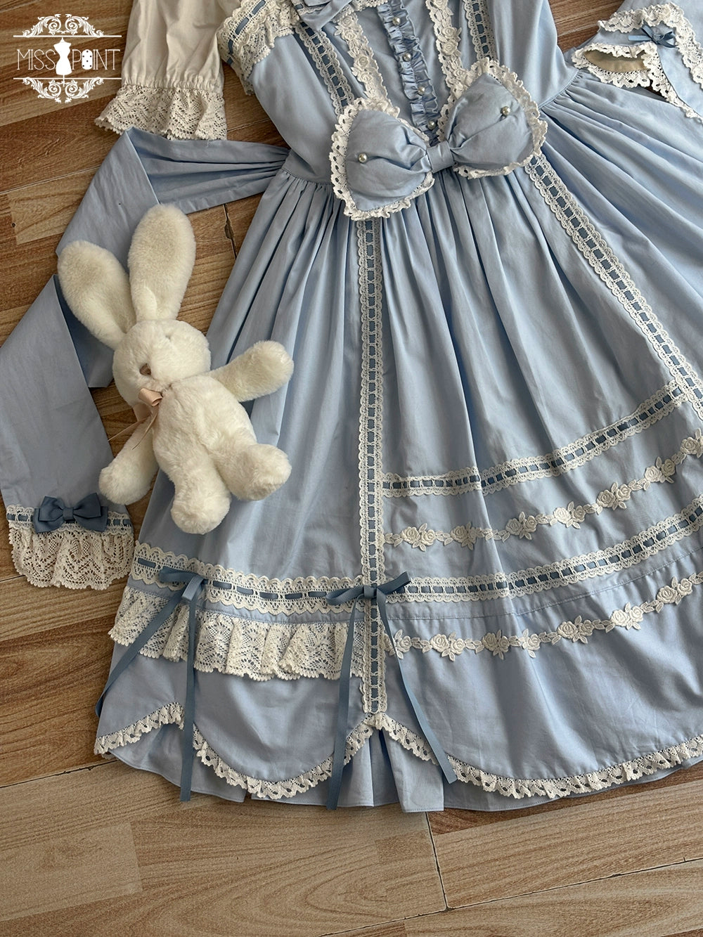 【受注予約6/12まで】Antique Petal Rabbit リボンジャンパースカート