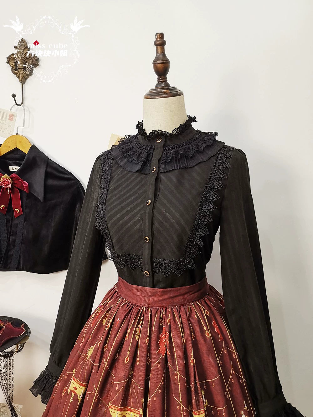 The Red Shoes Gothic Lolita Black Blouse