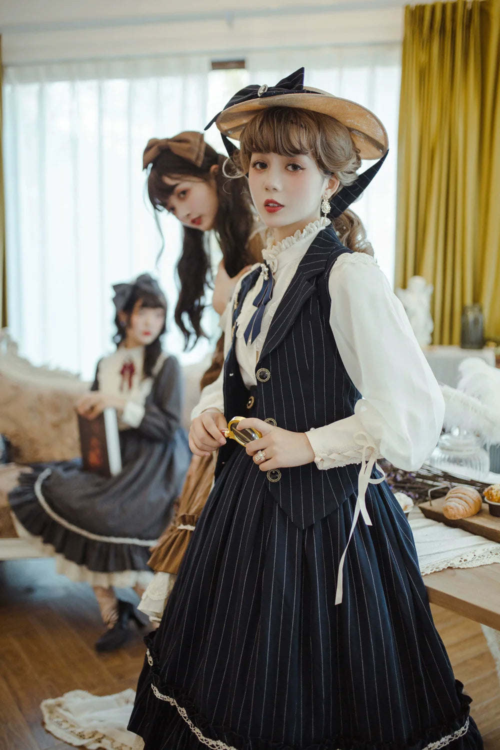 [Pre-order] British Classical Lolita Vertical Striped High Waist Skirt