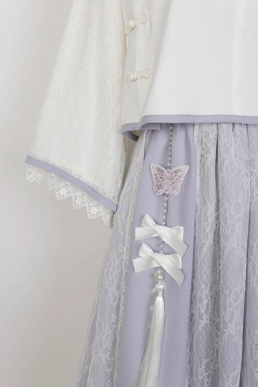 Wisteria butterfly and wisteria loli setup