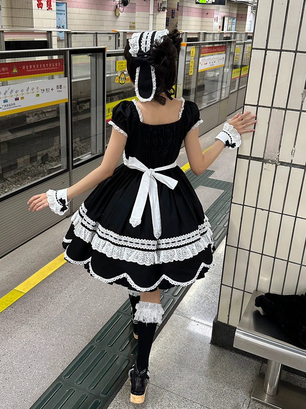 【受注予約6/12まで】Antique Petal Rabbit リボンワンピース