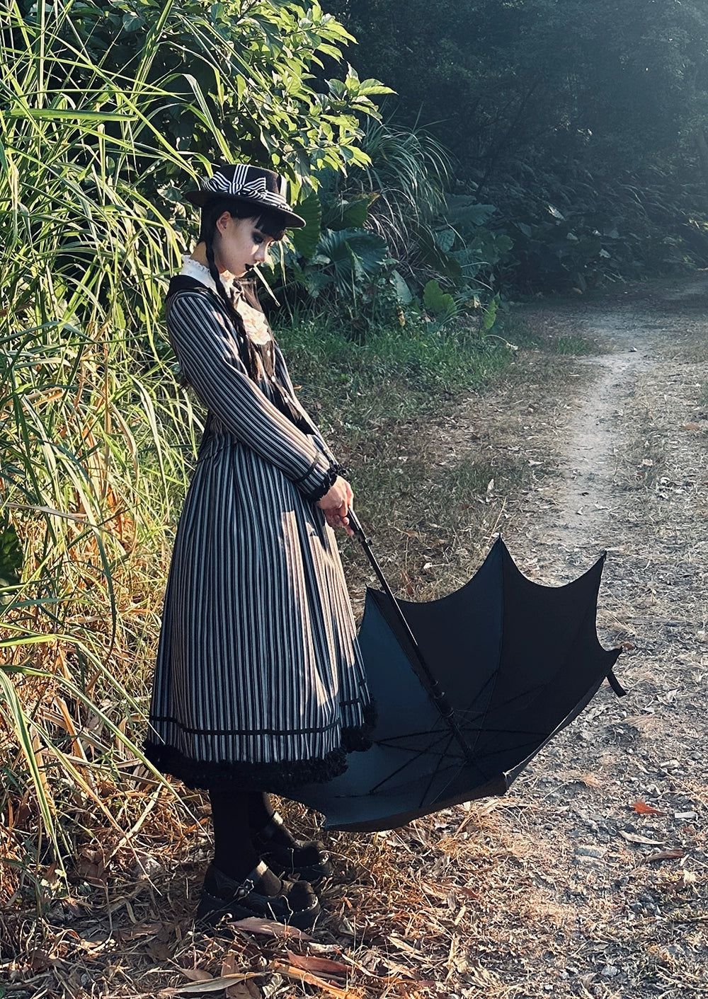 [Pre-orders available until 12/4] Classic Chocolat Stripe Long Skirt