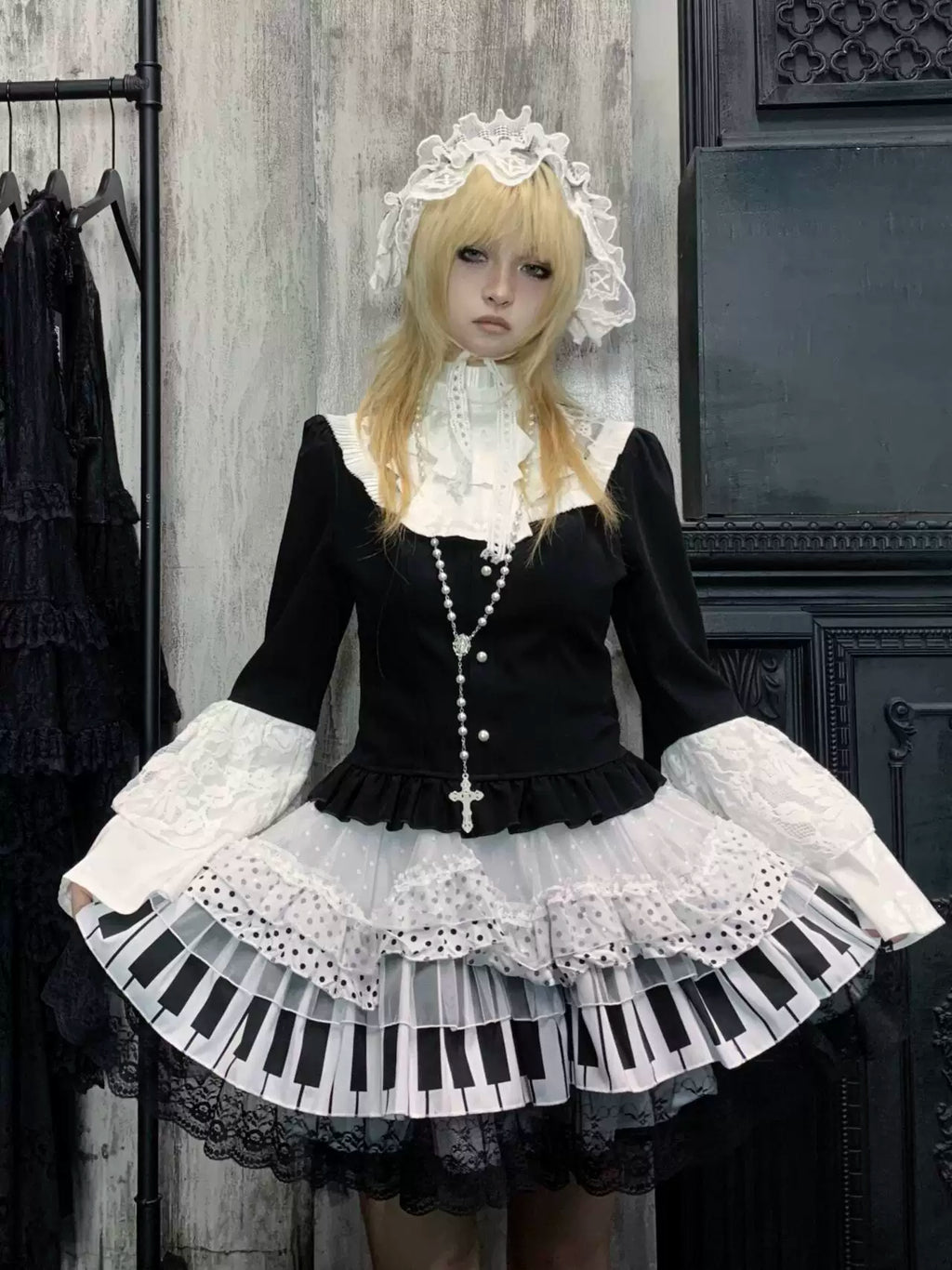 【GLP】ピアノキー×レース ゴシックフレアスカート | Dark Keys