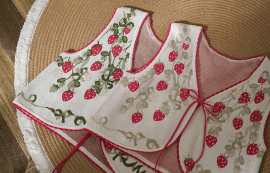 [Pre-orders until 9/1] Strawberry Field knit vest