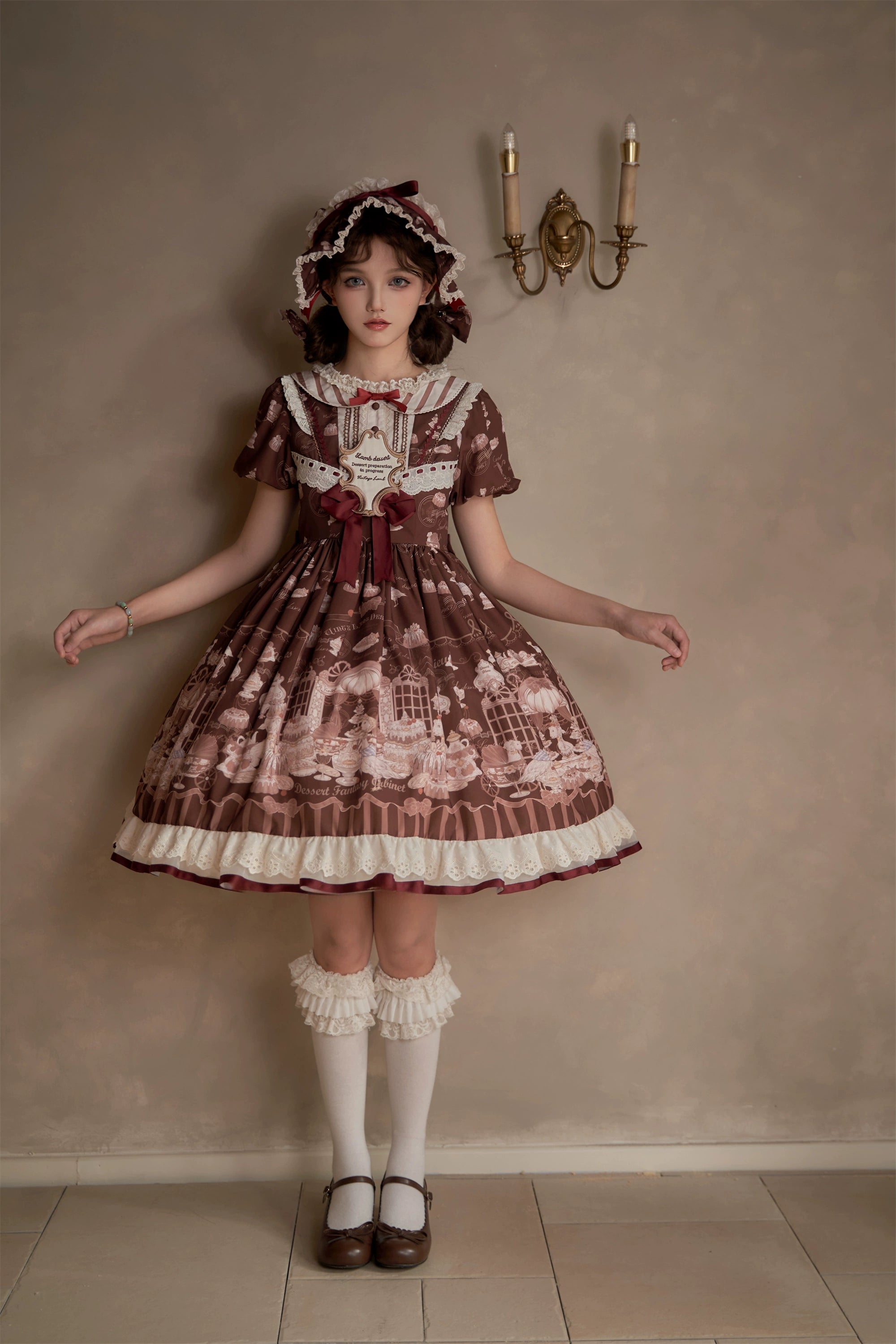 [Pre-orders available until 10/28] Antique Dessert Room Short Sleeve Dress