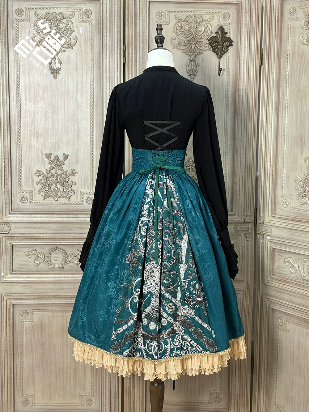 [Pre-orders available until 12/12] Eye of Horus Print Skirt, Corset Type