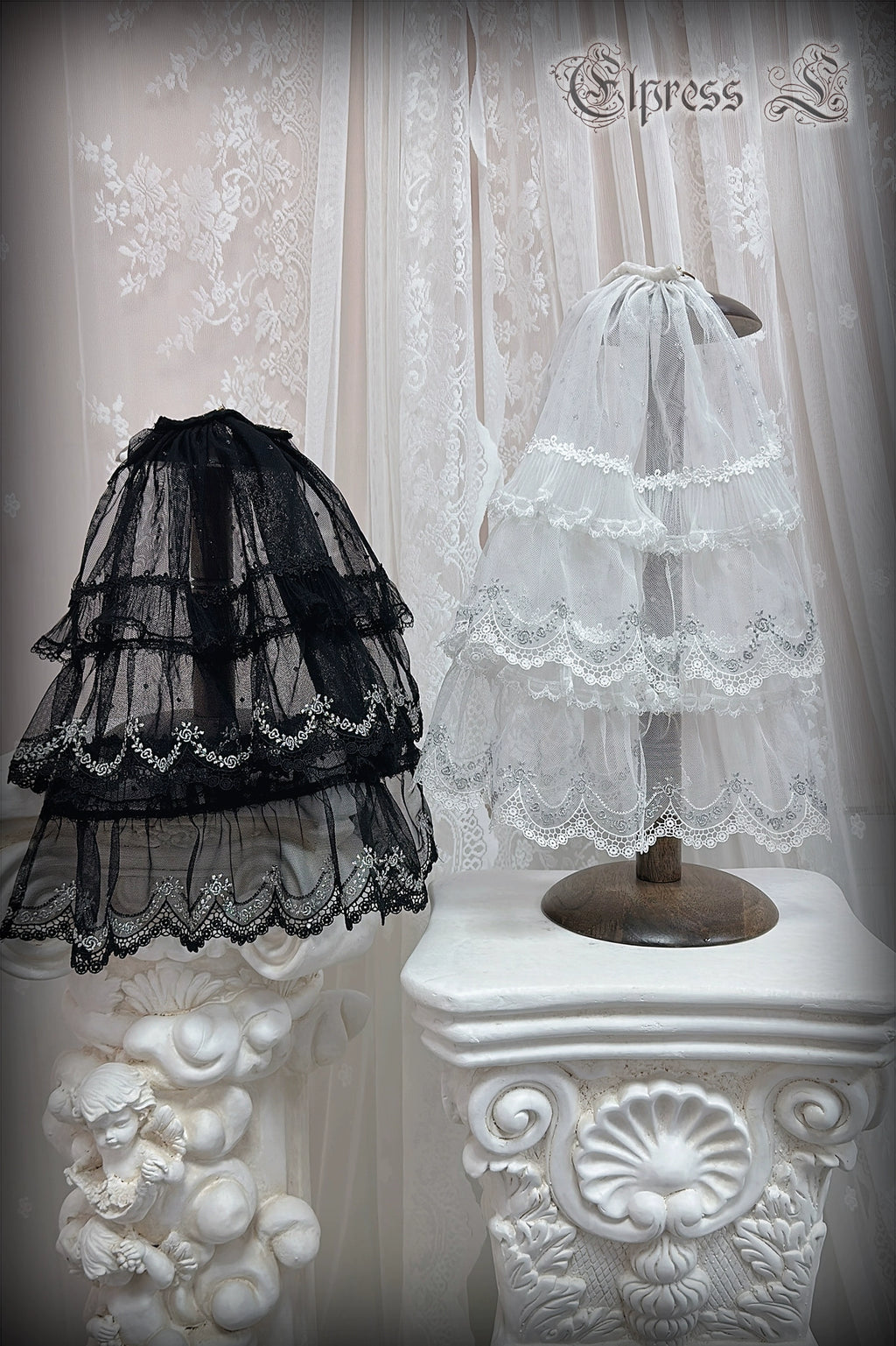 [Only available with simultaneous purchase] Rose Throne hat, arm sleeves and other accessories